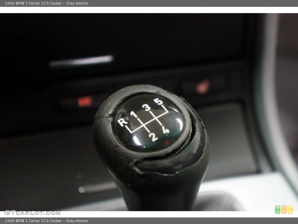 Grey Interior Transmission for the 1999 BMW 3 Series 323i Sedan #109573935