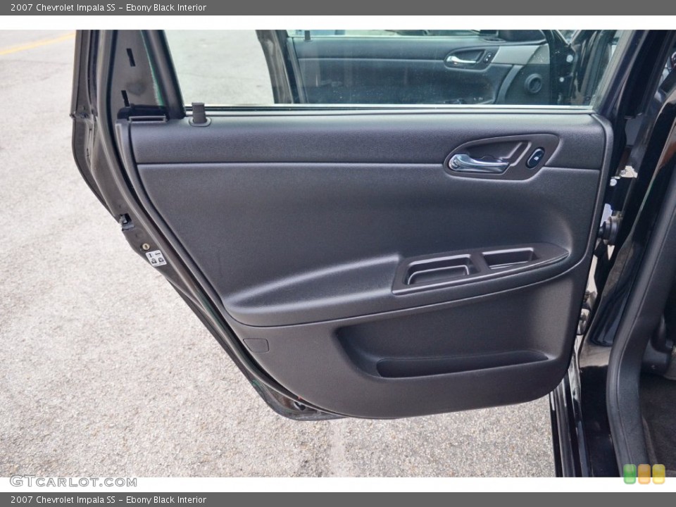 Ebony Black Interior Door Panel for the 2007 Chevrolet Impala SS #109617818