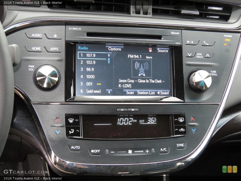 Black Interior Controls for the 2016 Toyota Avalon XLE #109910304