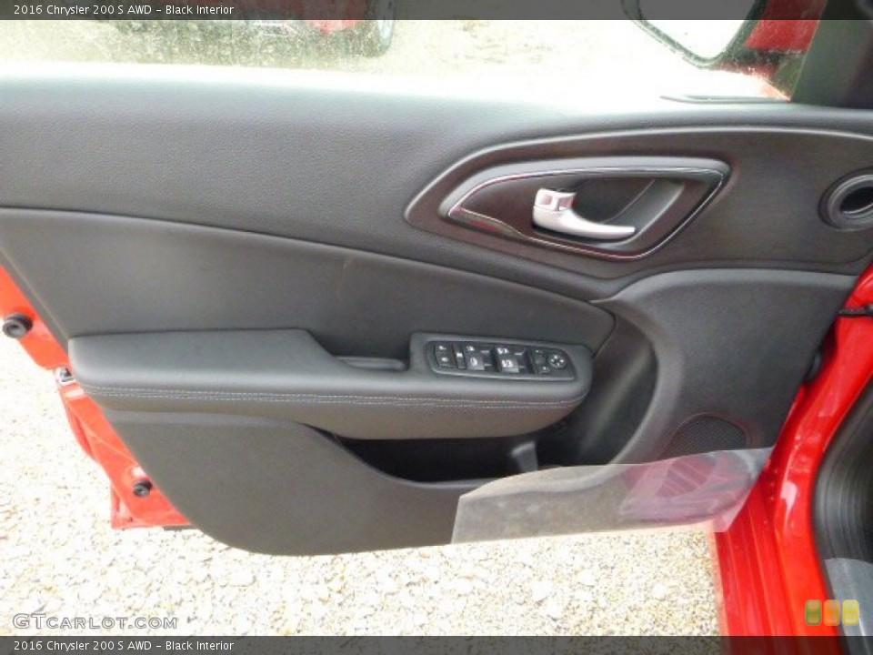 Black Interior Door Panel for the 2016 Chrysler 200 S AWD #110150569