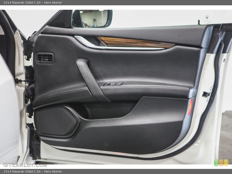 Nero Interior Door Panel for the 2014 Maserati Ghibli S Q4 #110198110
