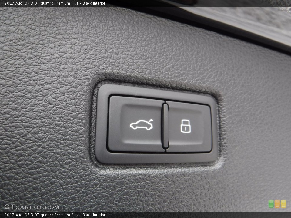Black Interior Controls for the 2017 Audi Q7 3.0T quattro Premium Plus #110229029