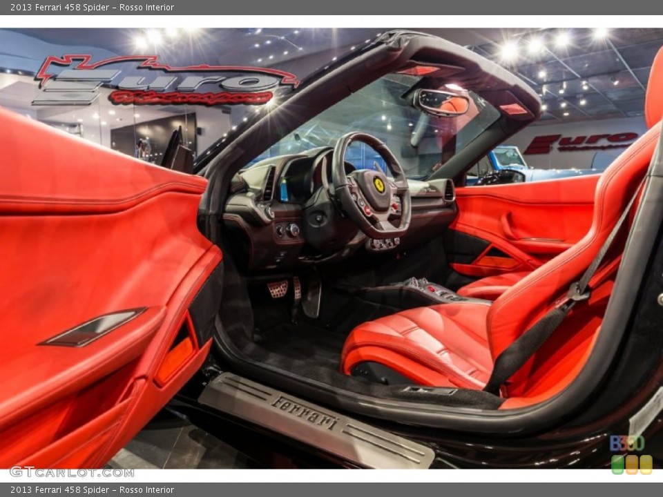 Rosso Interior Photo for the 2013 Ferrari 458 Spider #110329187