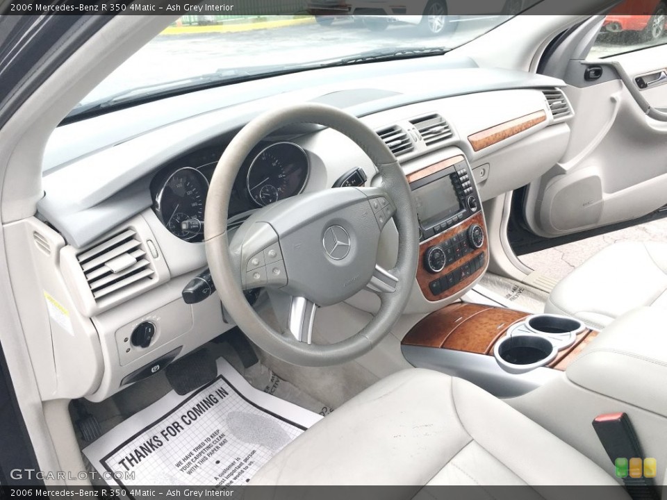 Ash Grey Interior Photo for the 2006 Mercedes-Benz R 350 4Matic #110435911