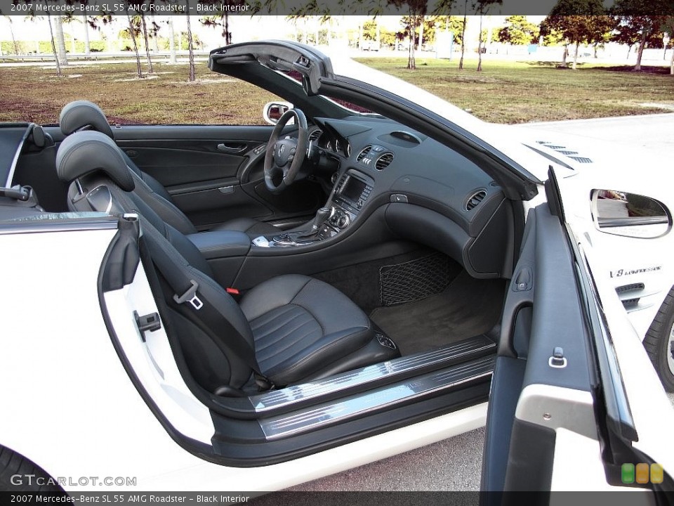 Black Interior Photo for the 2007 Mercedes-Benz SL 55 AMG Roadster #110497274