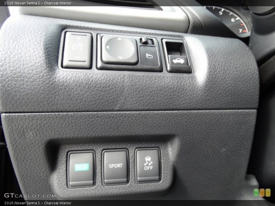 Charcoal Interior Controls for the 2016 Nissan Sentra S #110559918