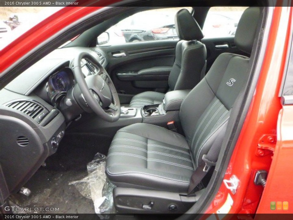 Black Interior Photo for the 2016 Chrysler 300 S AWD #110604663