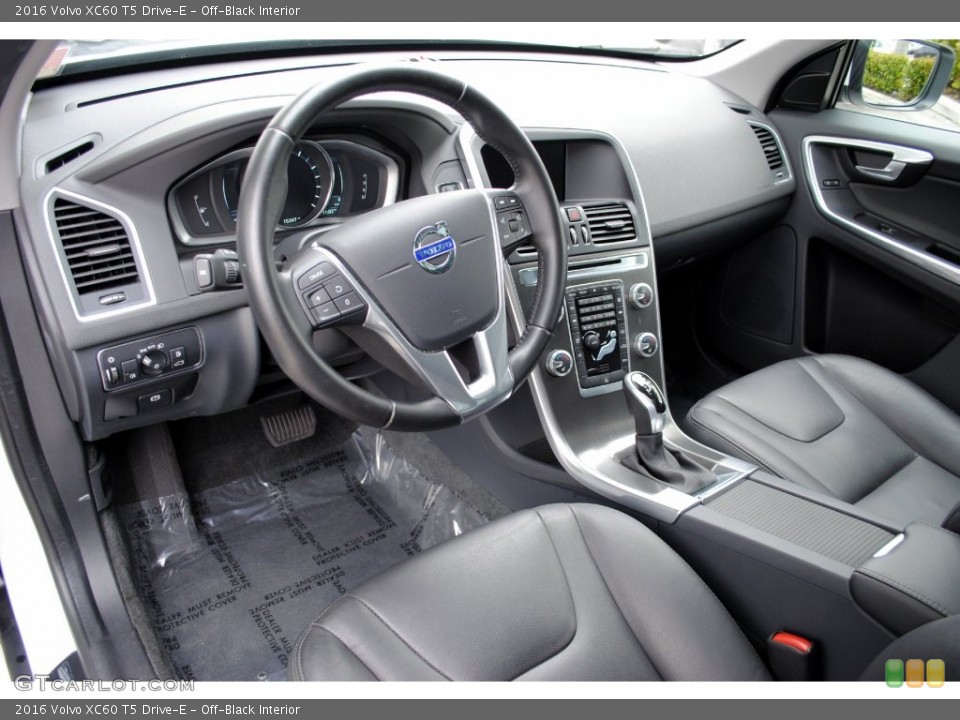 Off-Black Interior Photo for the 2016 Volvo XC60 T5 Drive-E #110612134