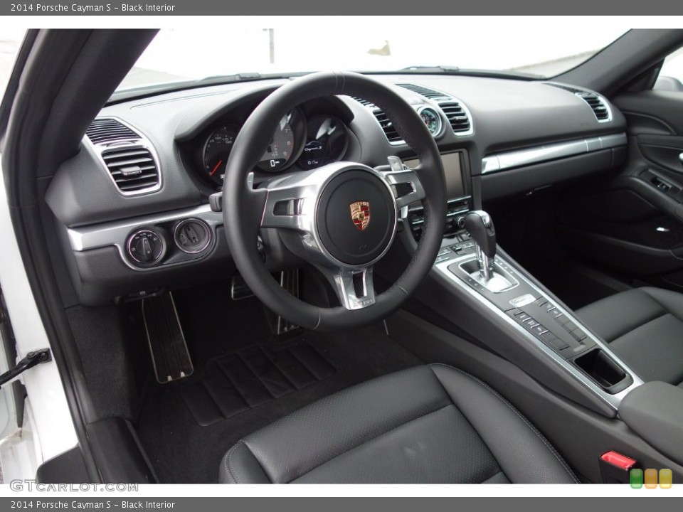 Black Interior Dashboard for the 2014 Porsche Cayman S #110722795