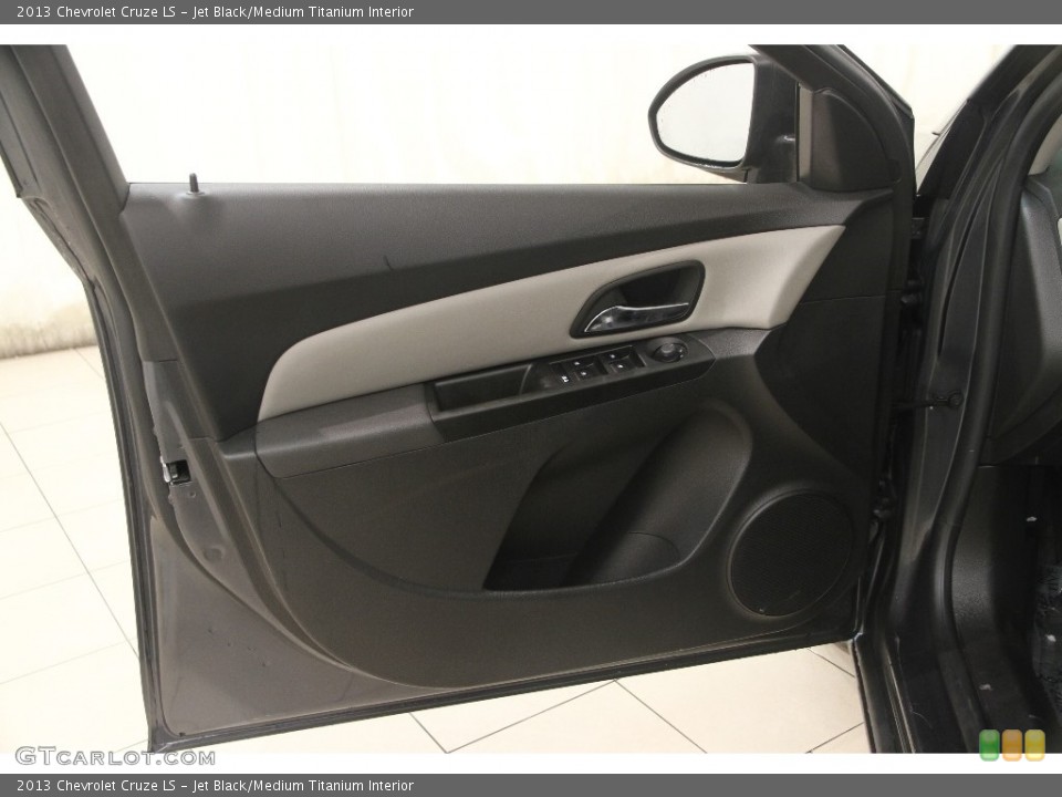 Jet Black/Medium Titanium Interior Door Panel for the 2013 Chevrolet Cruze LS #110828559