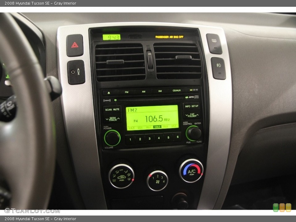 Gray Interior Controls for the 2008 Hyundai Tucson SE #110829297