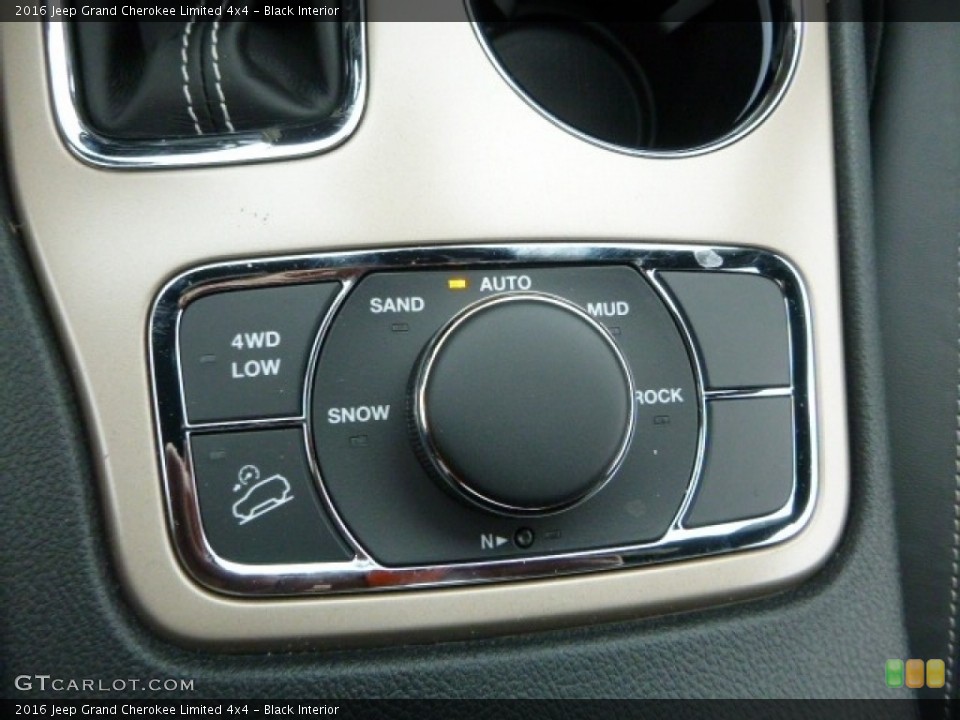 Black Interior Controls for the 2016 Jeep Grand Cherokee Limited 4x4 #110838831