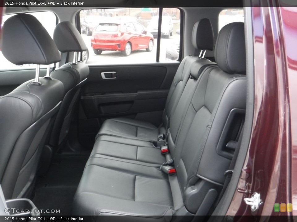 Black Interior Rear Seat for the 2015 Honda Pilot EX-L 4WD #111003451