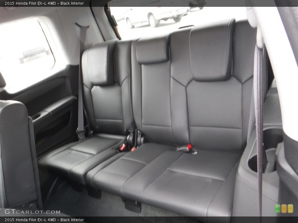 Black Interior Rear Seat for the 2015 Honda Pilot EX-L 4WD #111003487
