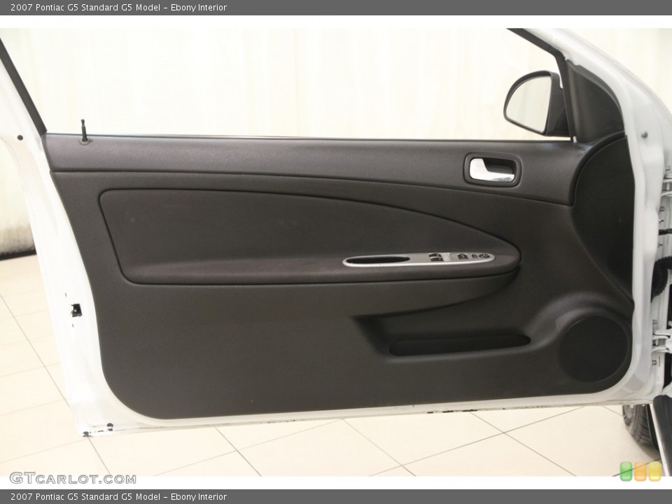 Ebony Interior Door Panel for the 2007 Pontiac G5  #111041744