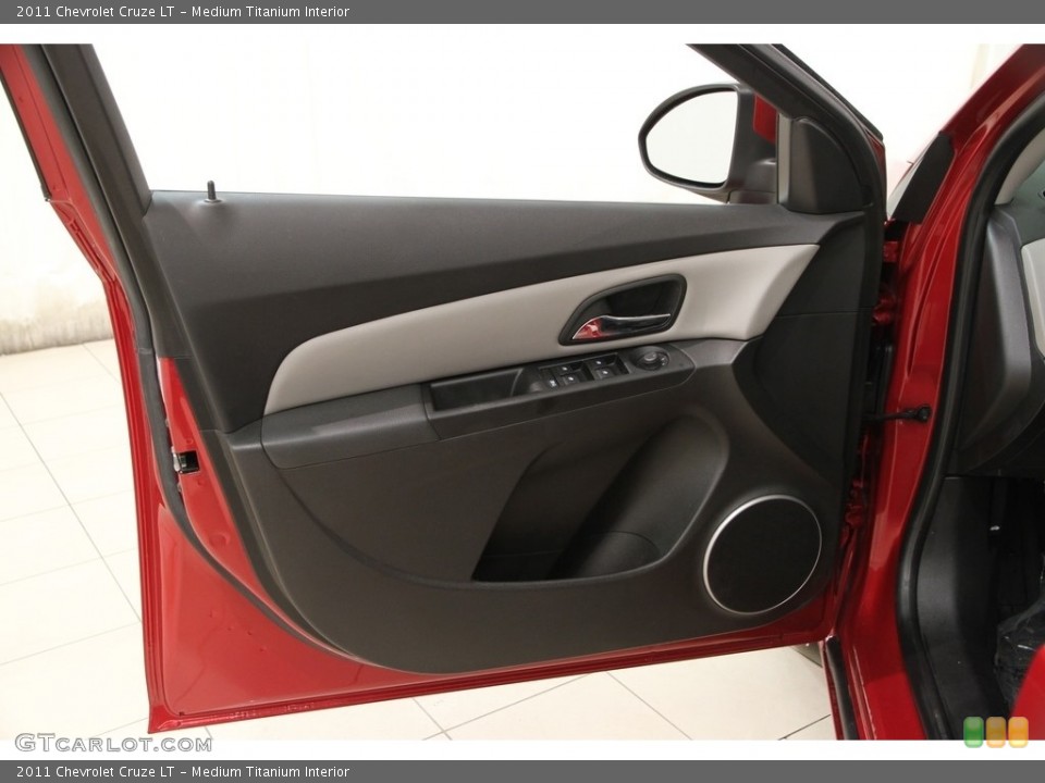 Medium Titanium Interior Door Panel for the 2011 Chevrolet Cruze LT #111067916