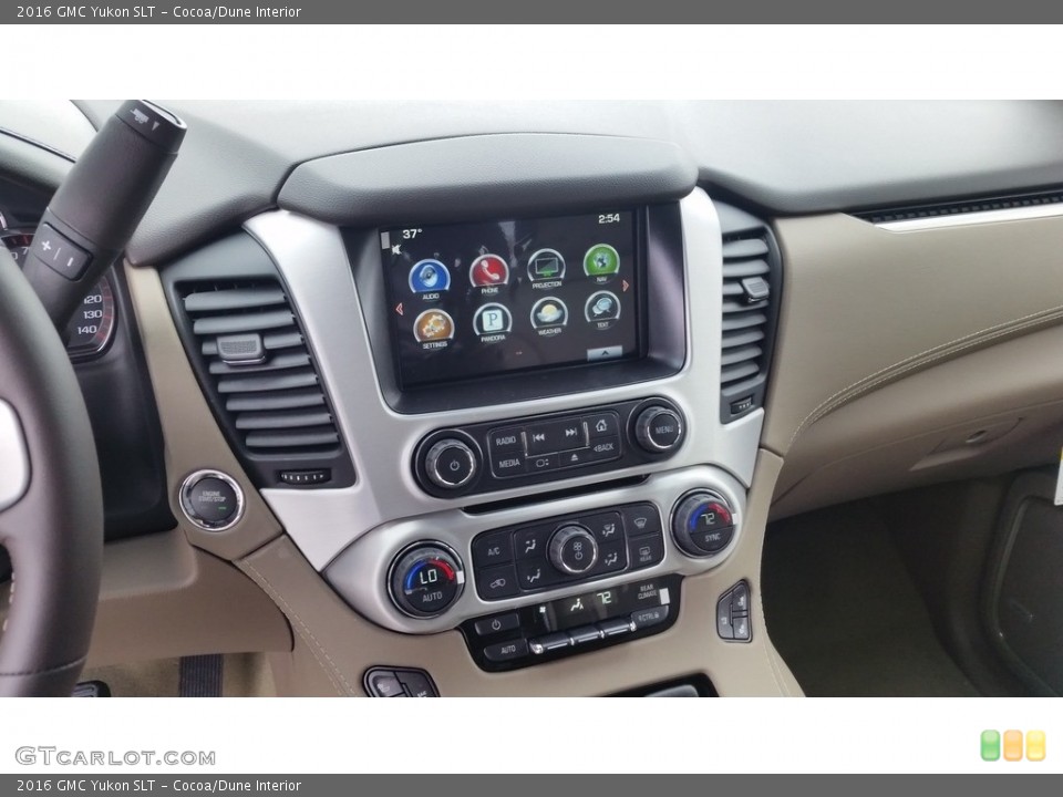 Cocoa/Dune Interior Controls for the 2016 GMC Yukon SLT #111106562
