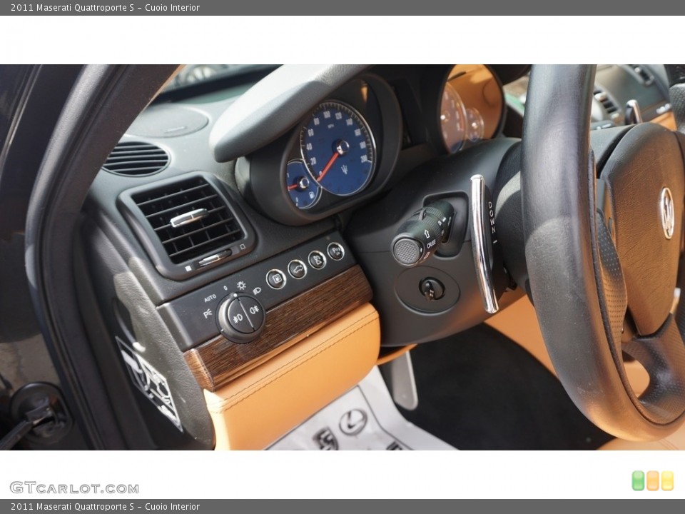 Cuoio Interior Controls for the 2011 Maserati Quattroporte S #111296824