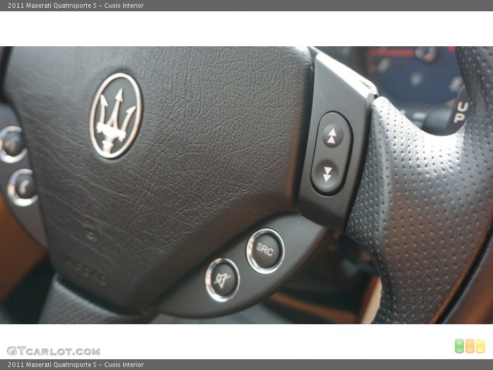 Cuoio Interior Controls for the 2011 Maserati Quattroporte S #111296848