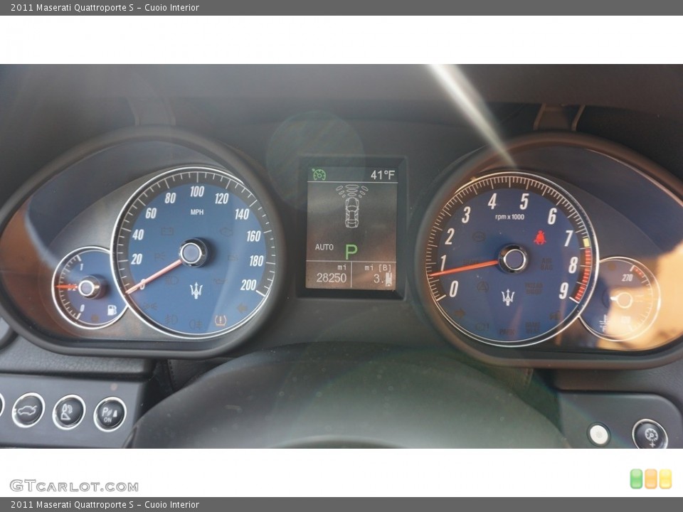 Cuoio Interior Gauges for the 2011 Maserati Quattroporte S #111296914