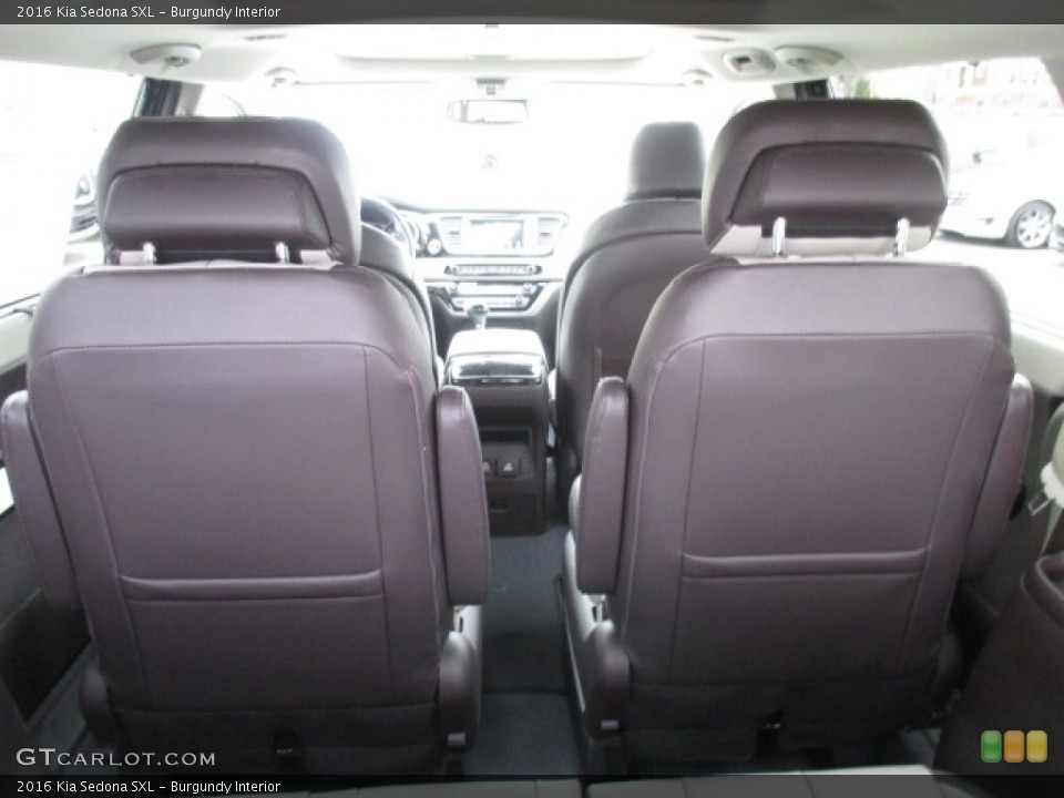 Burgundy Interior Photo for the 2016 Kia Sedona SXL #111330994