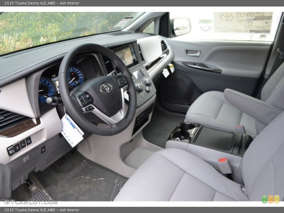 Ash Interior Photo for the 2016 Toyota Sienna XLE AWD #111358090