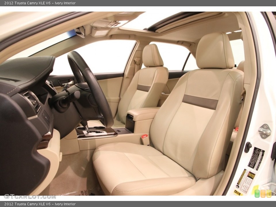 Ivory Interior Photo for the 2012 Toyota Camry XLE V6 #111392881