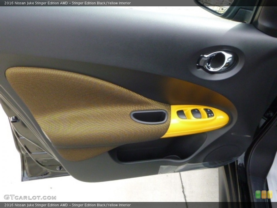 Stinger Edition Black/Yellow Interior Door Panel for the 2016 Nissan Juke Stinger Edition AWD #111508082