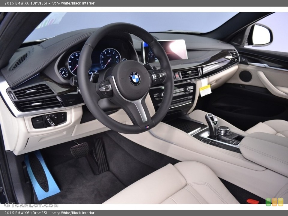 Ivory White/Black Interior Prime Interior for the 2016 BMW X6 sDrive35i #111613911