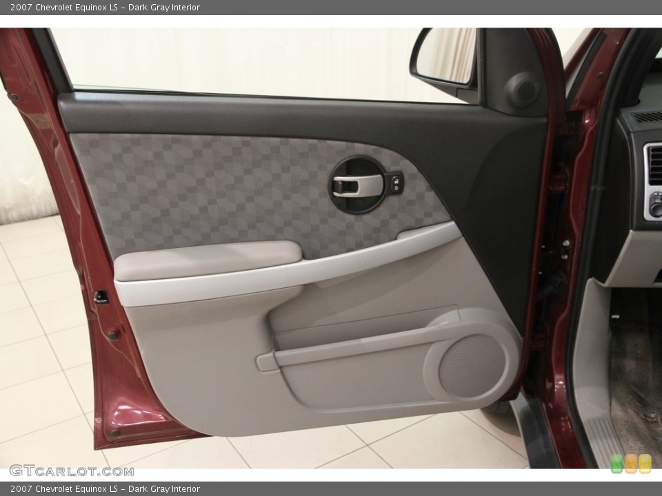Dark Gray Interior Door Panel for the 2007 Chevrolet Equinox LS #111634102