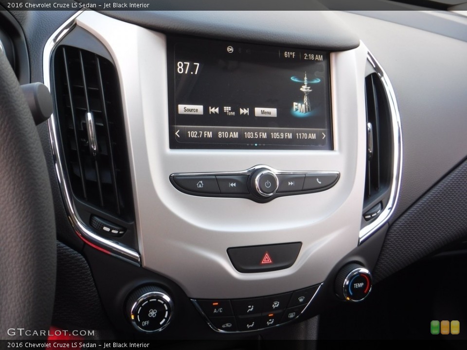 Jet Black Interior Controls for the 2016 Chevrolet Cruze LS Sedan #111682037