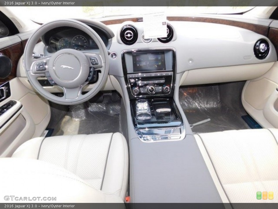 Ivory/Oyster Interior Dashboard for the 2016 Jaguar XJ 3.0 #111693154