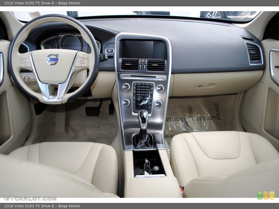 Beige Interior Dashboard for the 2016 Volvo XC60 T5 Drive-E #111811907