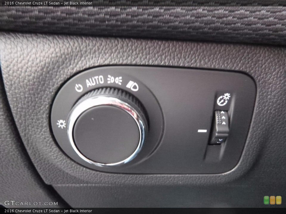 Jet Black Interior Controls for the 2016 Chevrolet Cruze LT Sedan #111839255