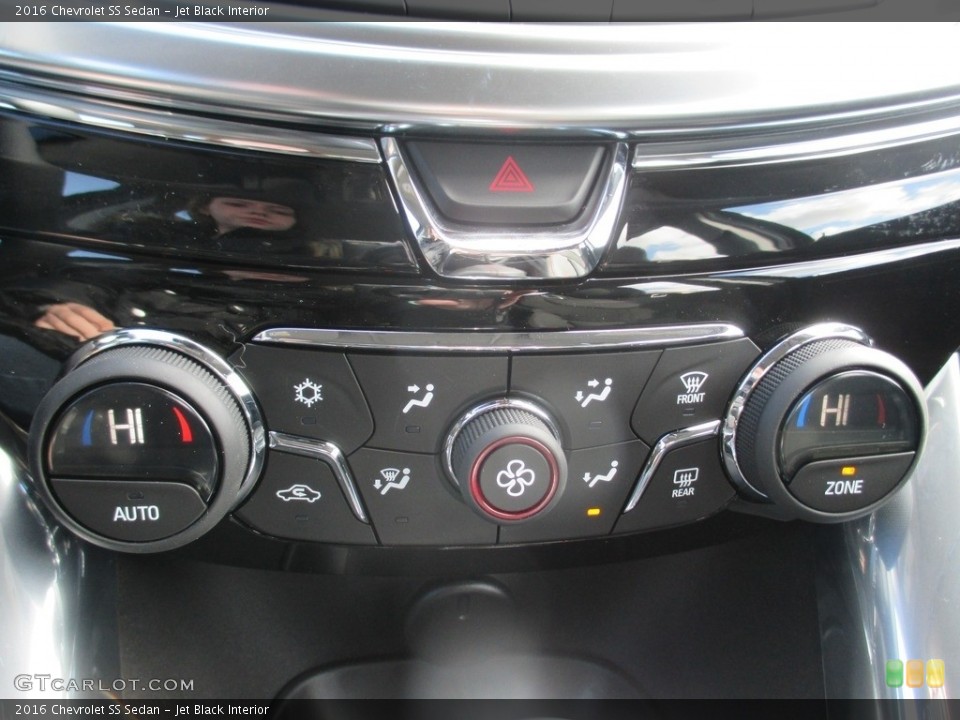 Jet Black Interior Controls for the 2016 Chevrolet SS Sedan #112001640
