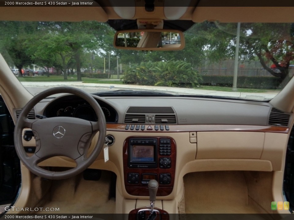 Java Interior Dashboard for the 2000 Mercedes-Benz S 430 Sedan #112044505