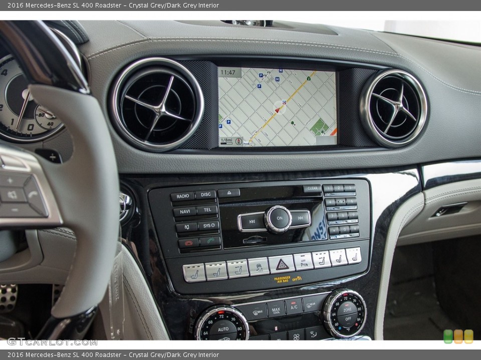 Crystal Grey/Dark Grey Interior Controls for the 2016 Mercedes-Benz SL 400 Roadster #112087790