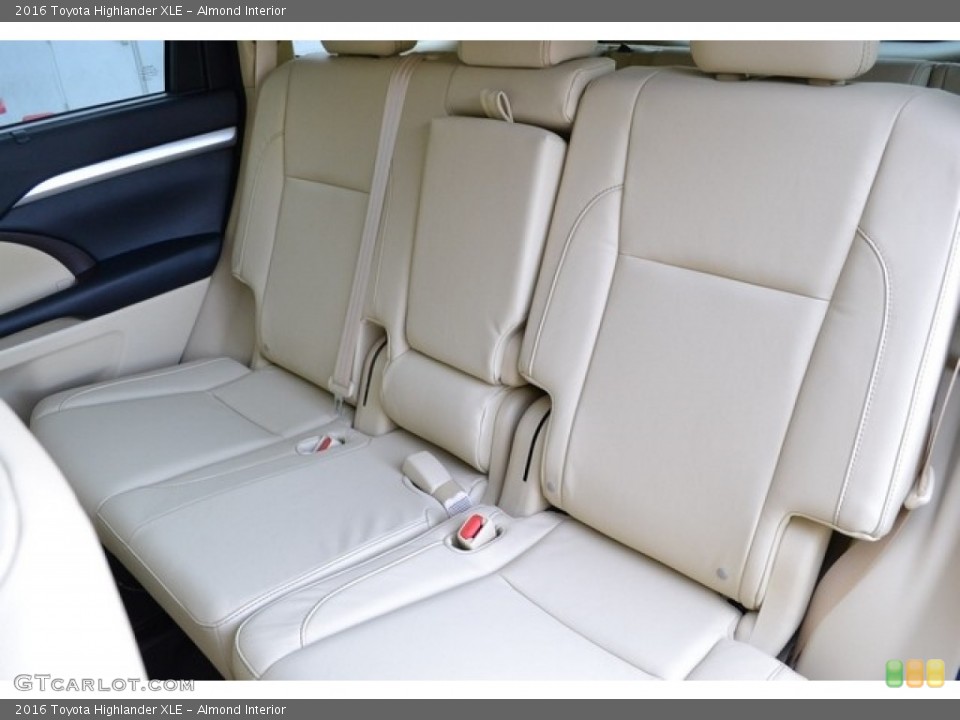 Almond Interior Rear Seat for the 2016 Toyota Highlander XLE #112189977
