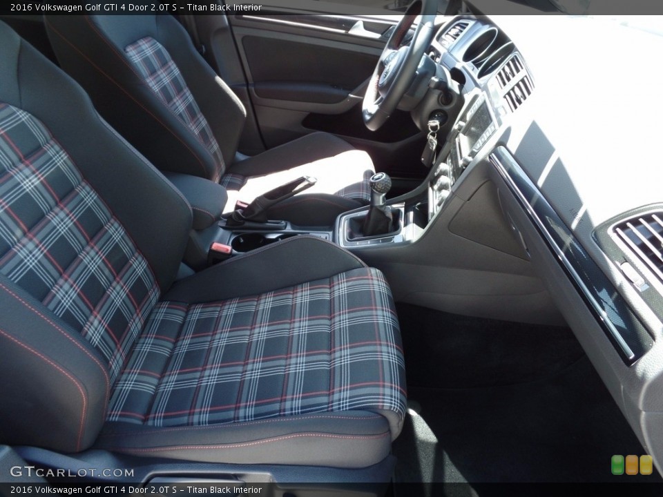 Titan Black Interior Front Seat for the 2016 Volkswagen Golf GTI 4 Door 2.0T S #112409767