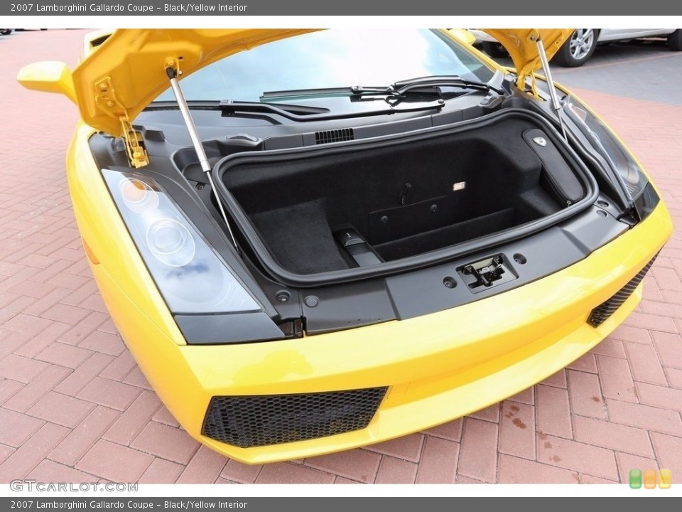 Black/Yellow Interior Trunk for the 2007 Lamborghini Gallardo Coupe #112448169