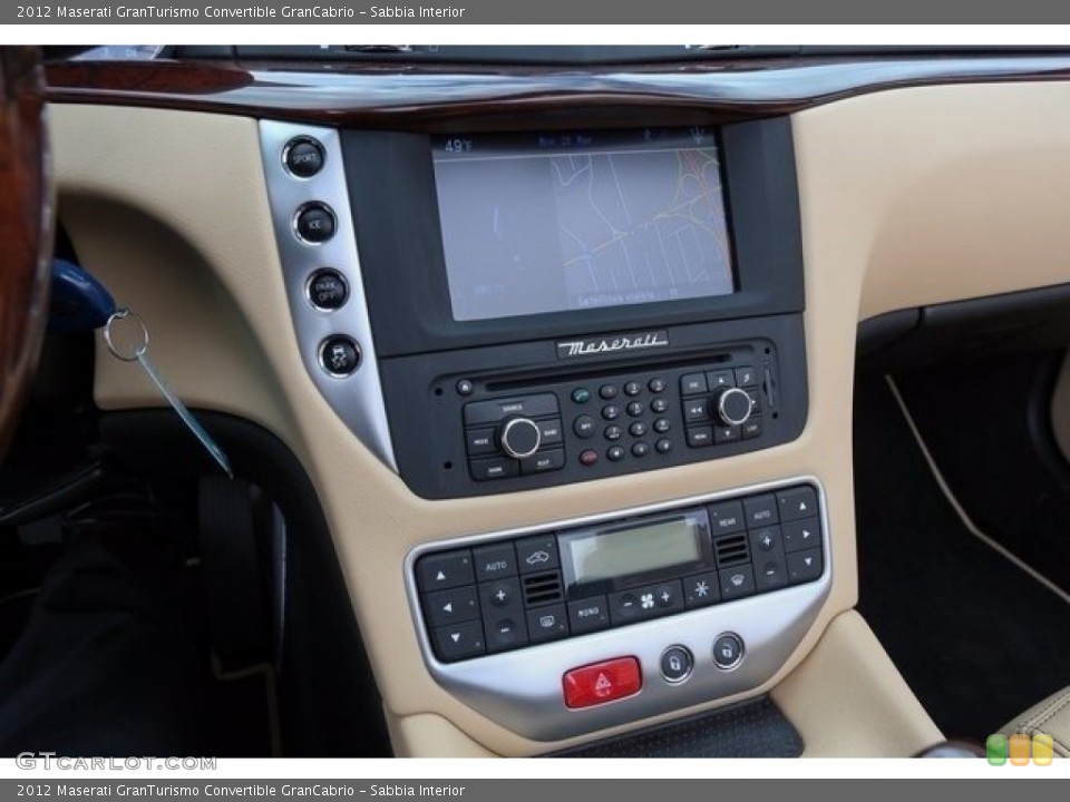 Sabbia Interior Controls for the 2012 Maserati GranTurismo Convertible GranCabrio #112448540