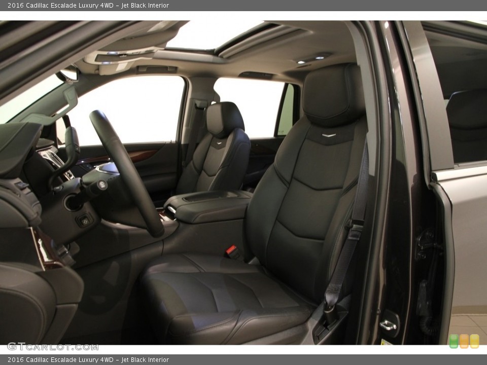 Jet Black Interior Photo for the 2016 Cadillac Escalade Luxury 4WD #112450041