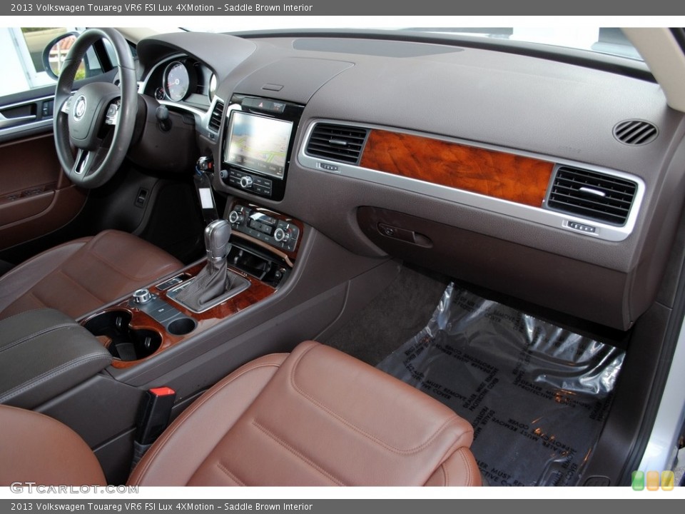 Saddle Brown Interior Dashboard for the 2013 Volkswagen Touareg VR6 FSI Lux 4XMotion #112471494