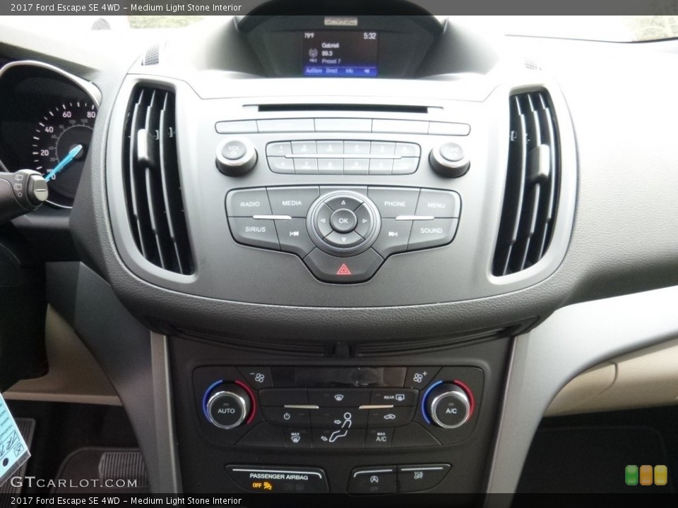 Medium Light Stone Interior Controls for the 2017 Ford Escape SE 4WD #112485455