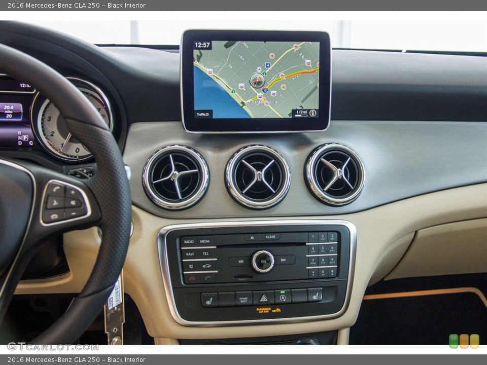 Black Interior Navigation for the 2016 Mercedes-Benz GLA 250 #112513657