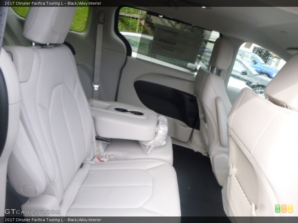 Black/Alloy Interior Rear Seat for the 2017 Chrysler Pacifica Touring L #112578979