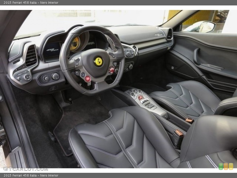 Nero Interior Photo for the 2015 Ferrari 458 Italia #112580887