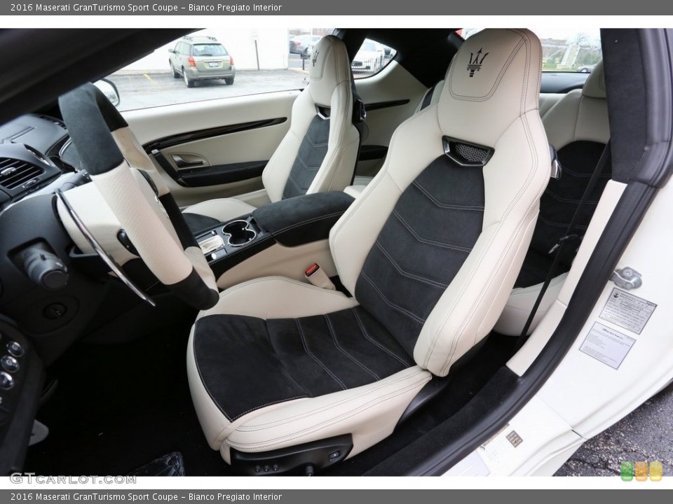 Bianco Pregiato Interior Photo for the 2016 Maserati GranTurismo Sport Coupe #112607829