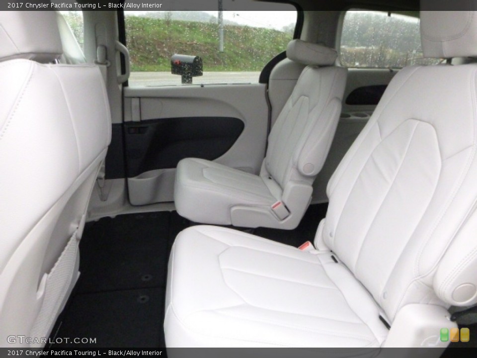 Black/Alloy Interior Rear Seat for the 2017 Chrysler Pacifica Touring L #112609094