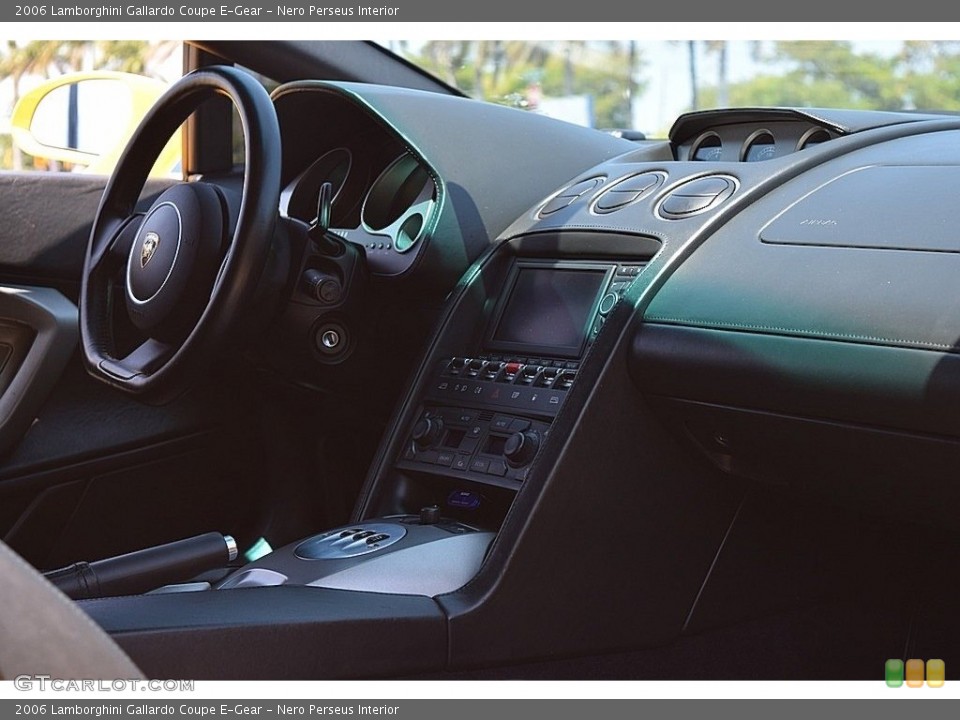 Nero Perseus Interior Dashboard for the 2006 Lamborghini Gallardo Coupe E-Gear #112636728